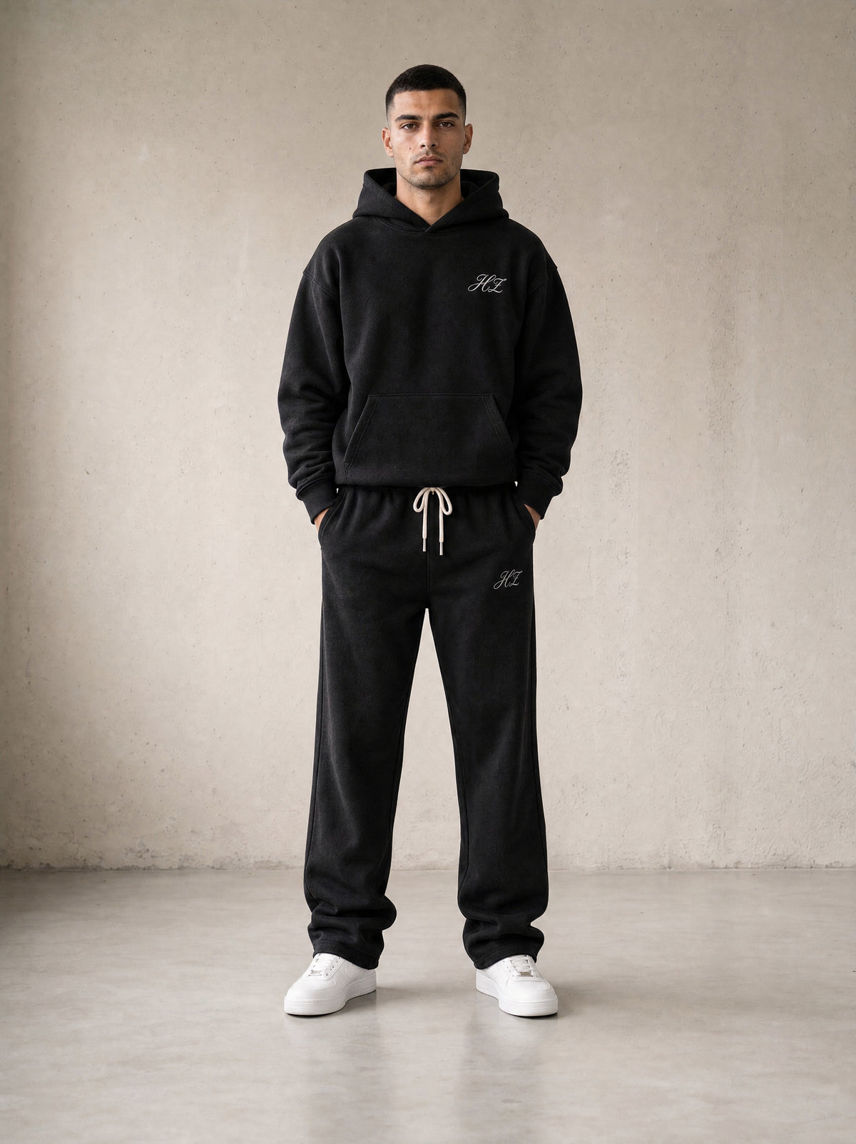 Hajde Zemer HZ Essential Eagle Set in black, front view on male model