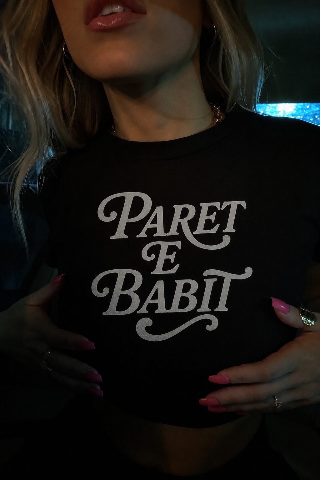 Paret e Babit (Daddy's Money) Crop Baby Tee - Front | Hajde Zemer