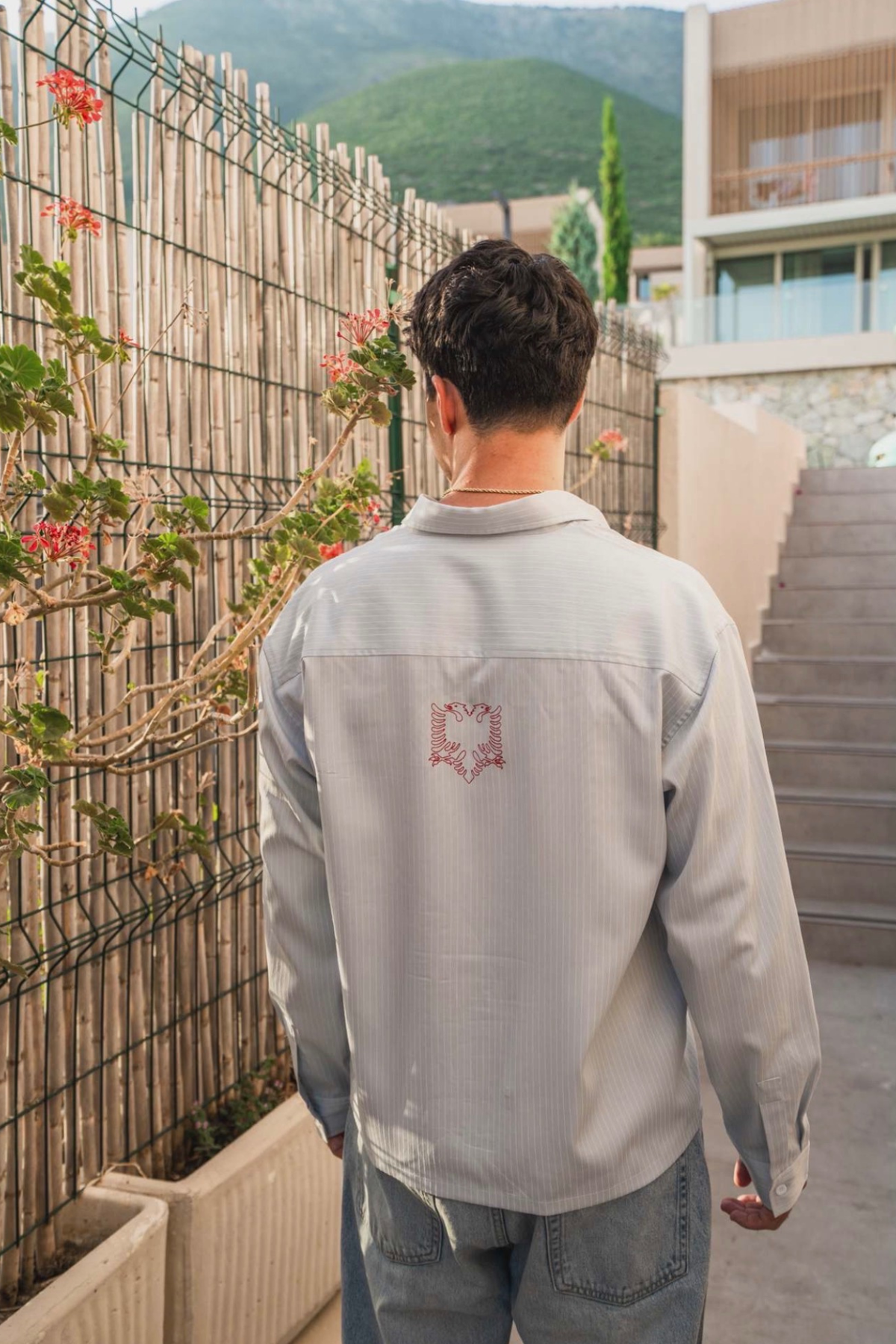 Albanian Eagle Crop Button-Down | Hajde Zemer