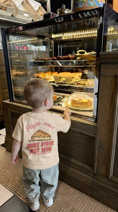 Make Byrek Not War Tee - Kids
