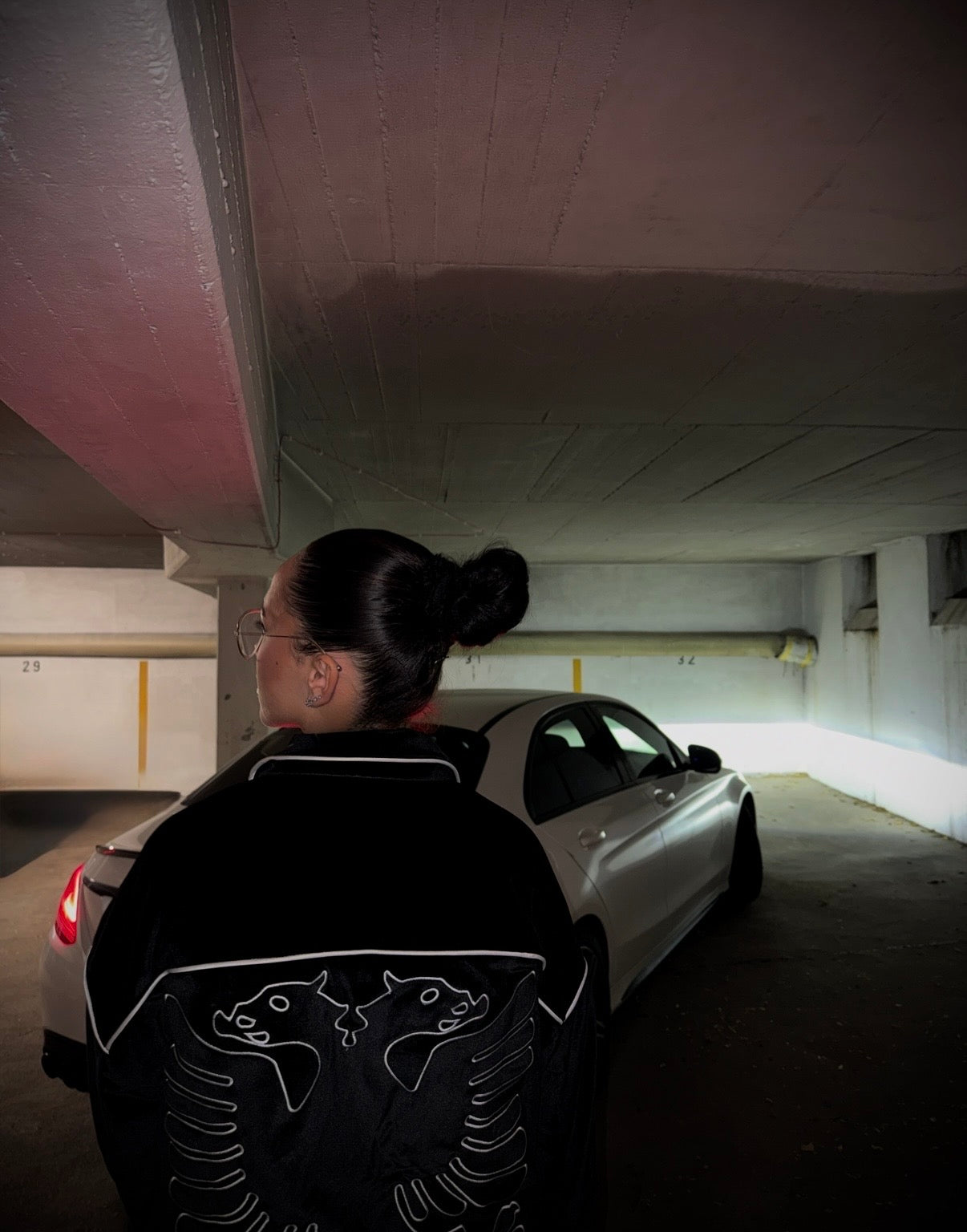 UGC - Laurenta Eagle Jacket close-up Mercedes